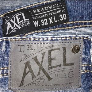 T.K. Axel “Relaxed Straight” Jeans 32/30